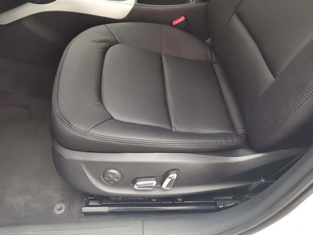 Audi A4L, 2014 20