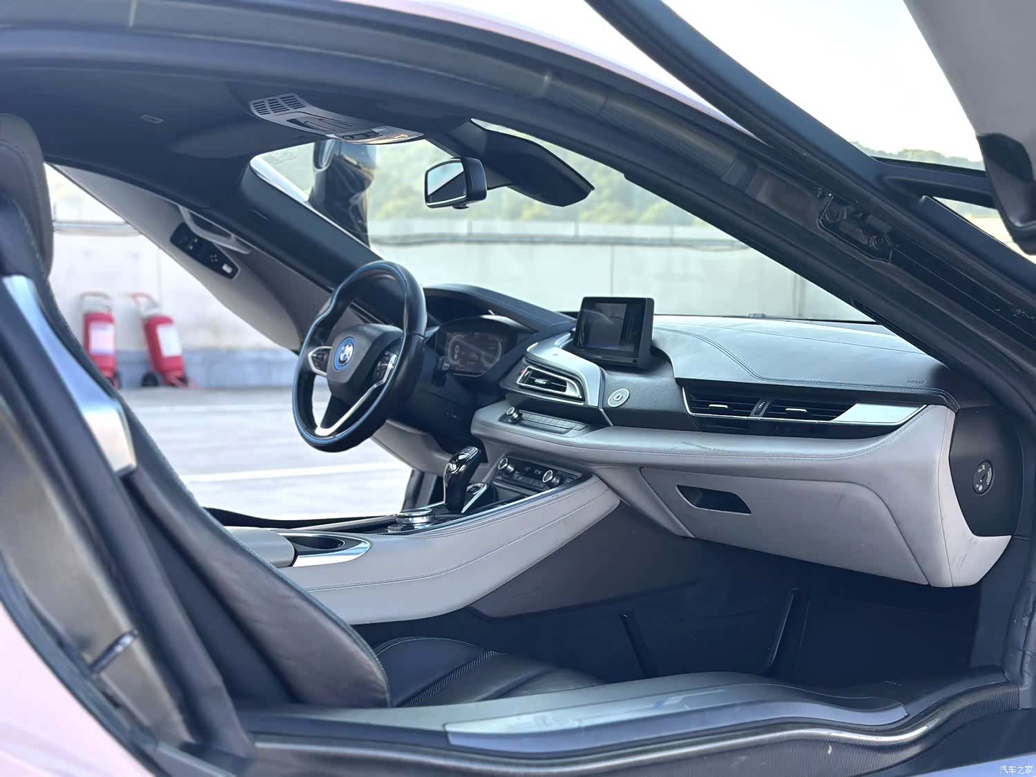 BMW i8, 2016 все фото