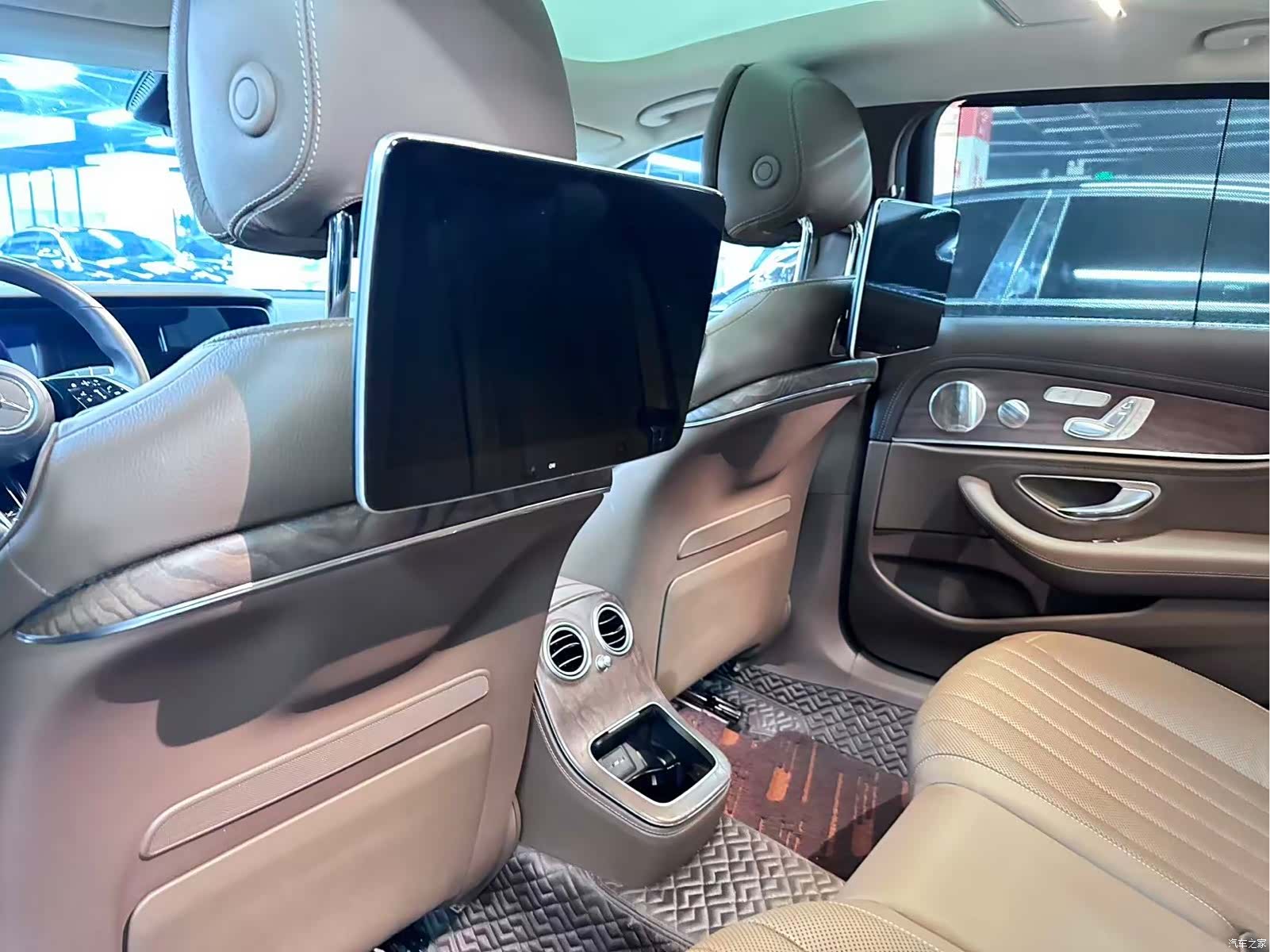 Mercedes-Benz E-Class, 2020 6