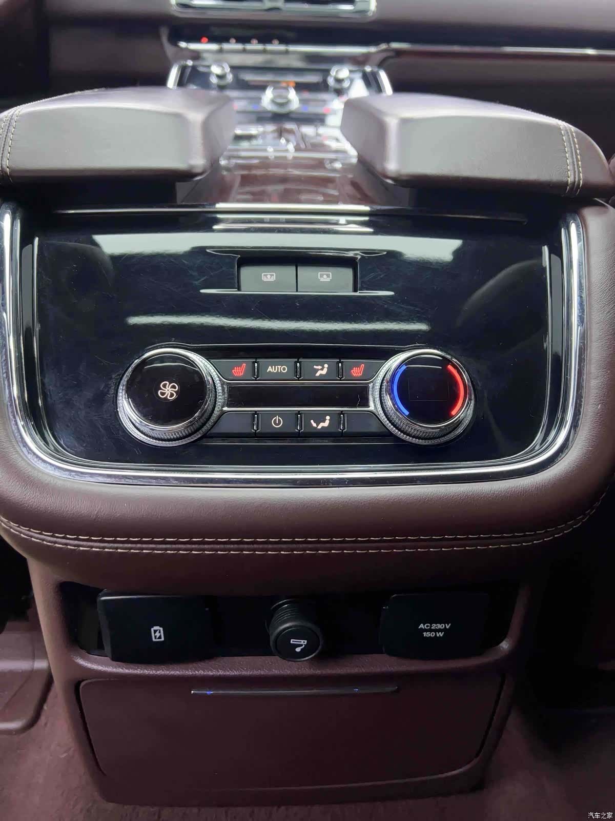 Lincoln Navigator, 2020 9