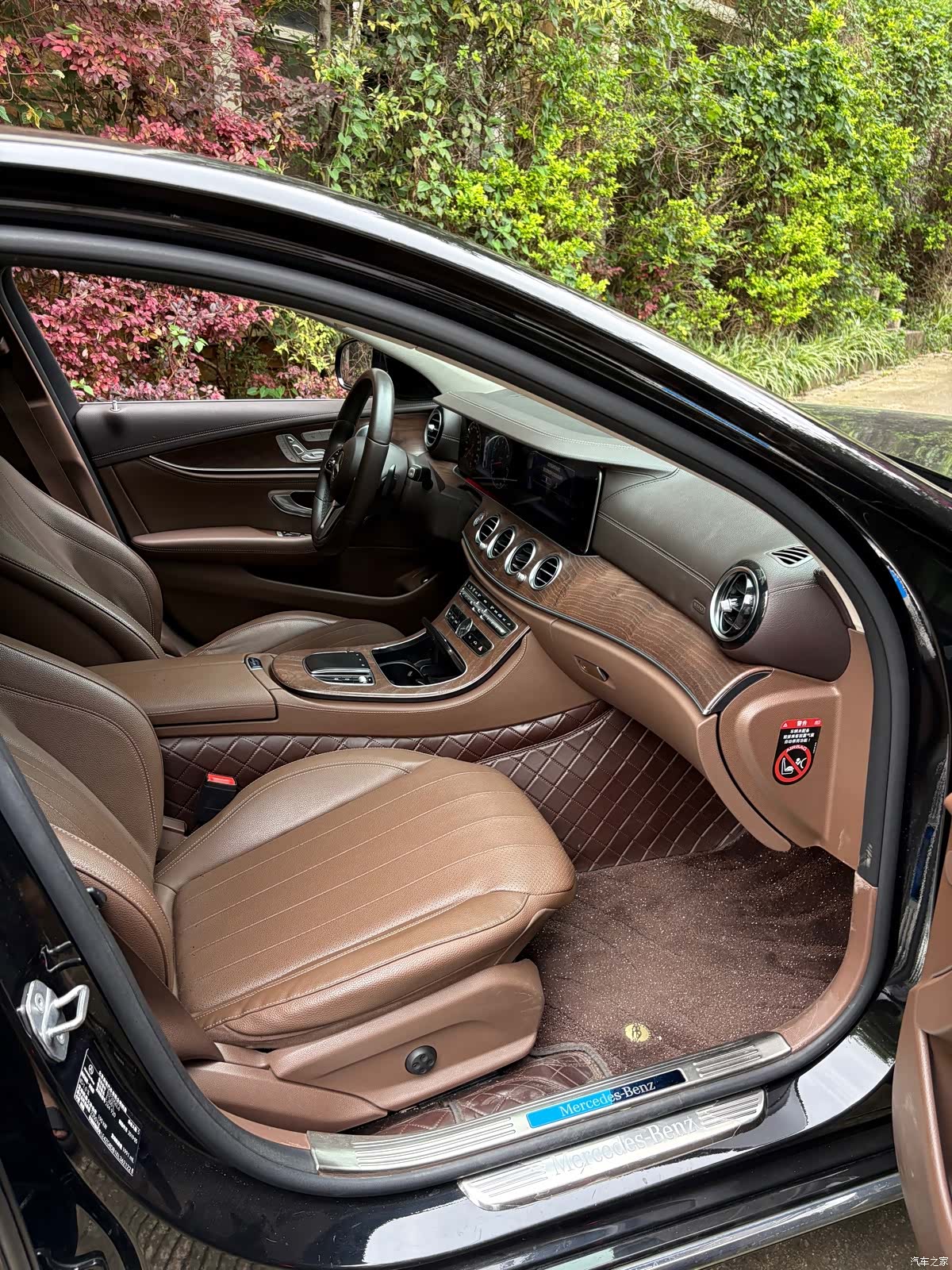 Mercedes-Benz E-Class, 2019 12