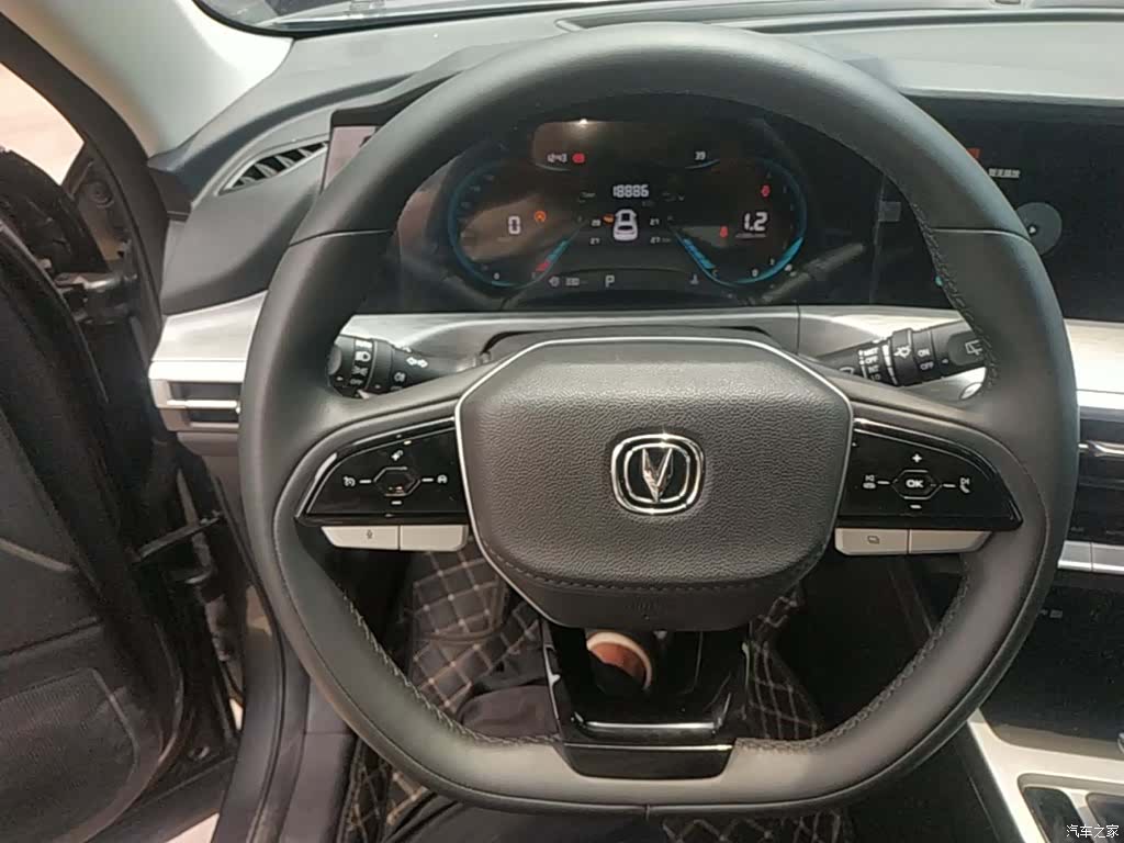 Changan CS35, 2025 11