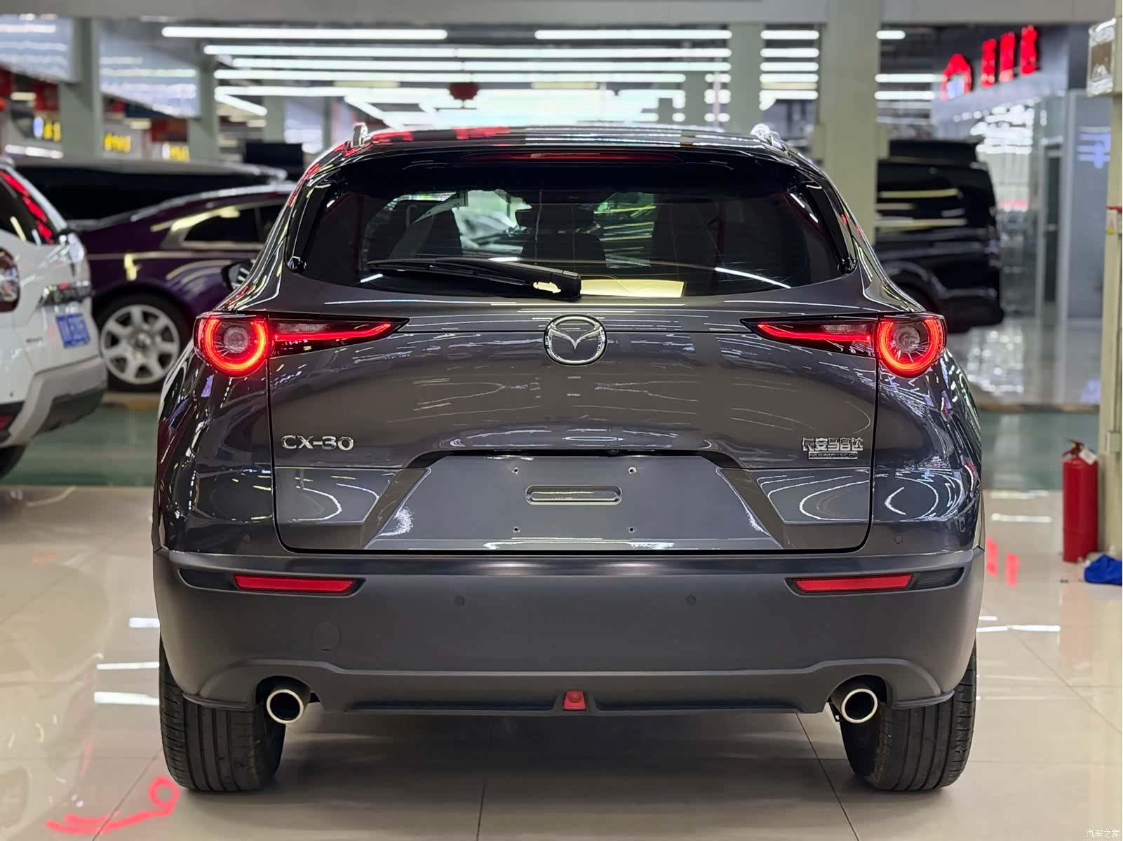 Mazda CX-30, 2024 все фото