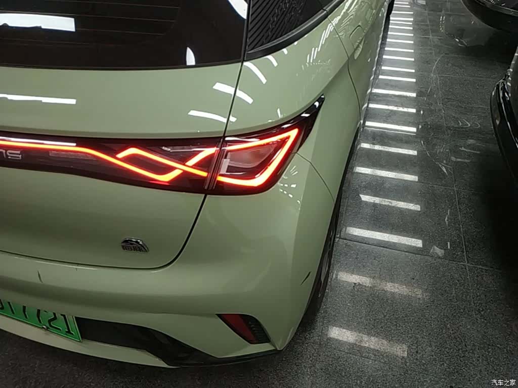 BYD Dolphin, 2022 8