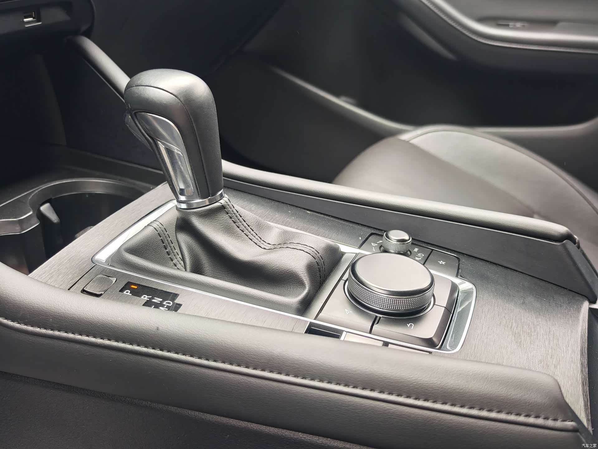 Mazda Mazda3, 2020 11