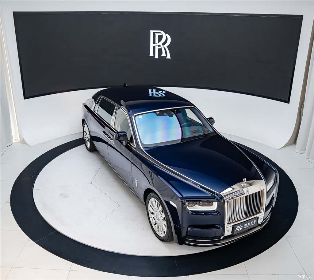 Rolls-Royce Phantom, 2019 26