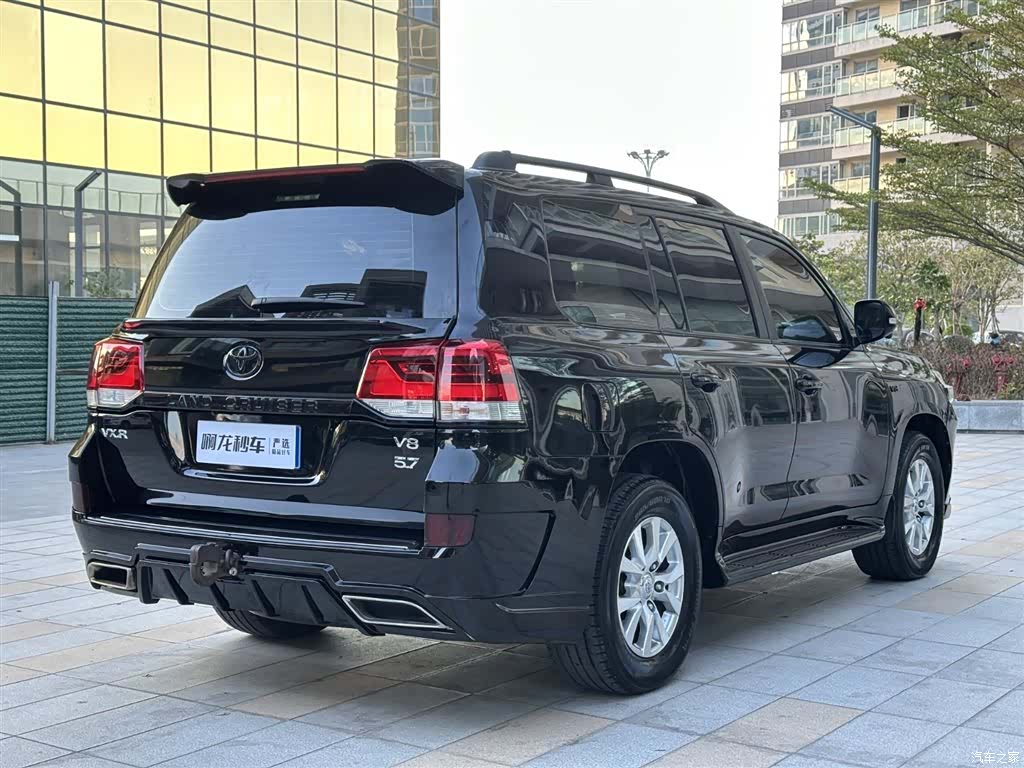 Toyota Land Cruiser, 2020 4