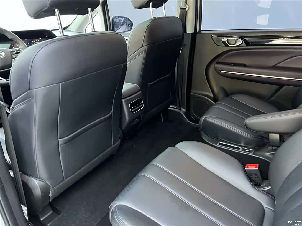 Trumpchi M6, 2025 15