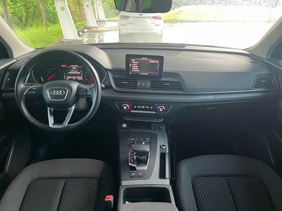 Audi Q5L 2019, фото 15