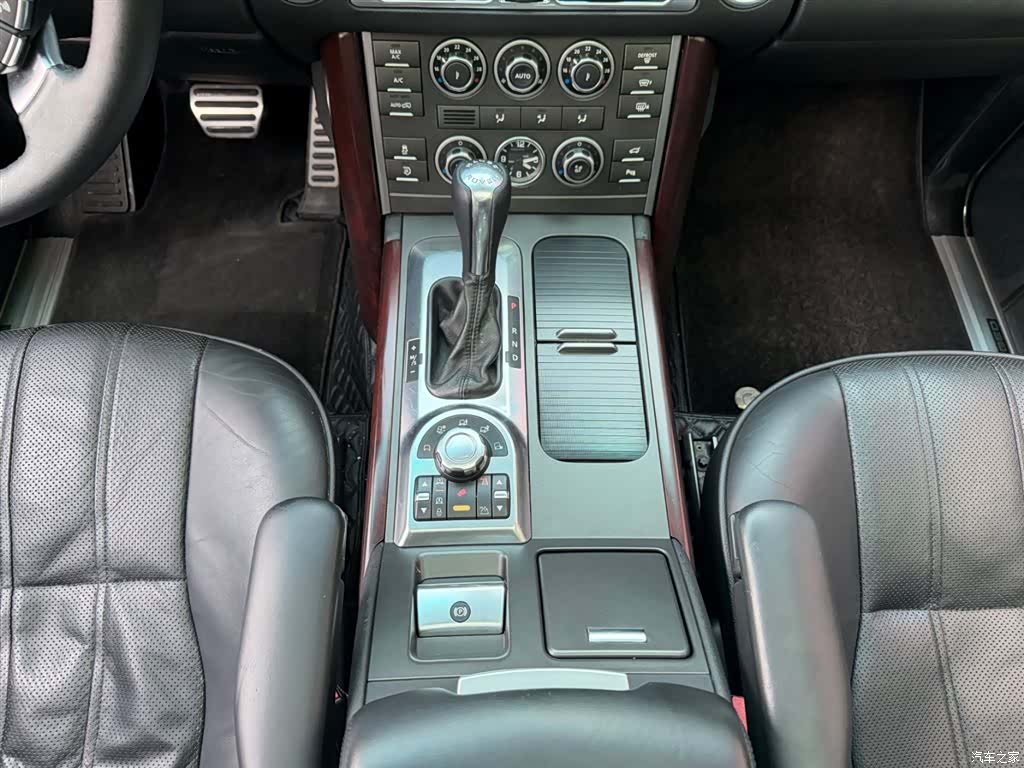 Land Rover Range Rover, 2011 7