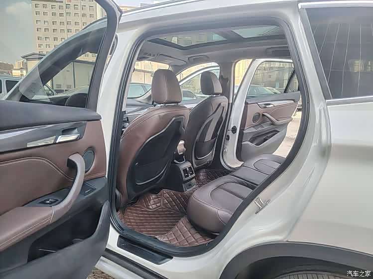 BMW X1, 2018 11