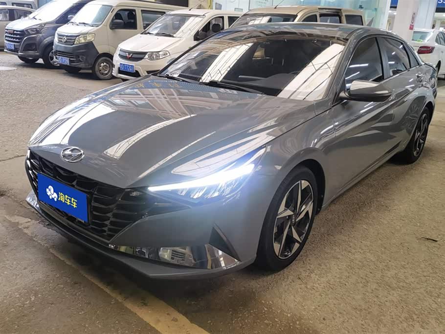 Hyundai Elantra