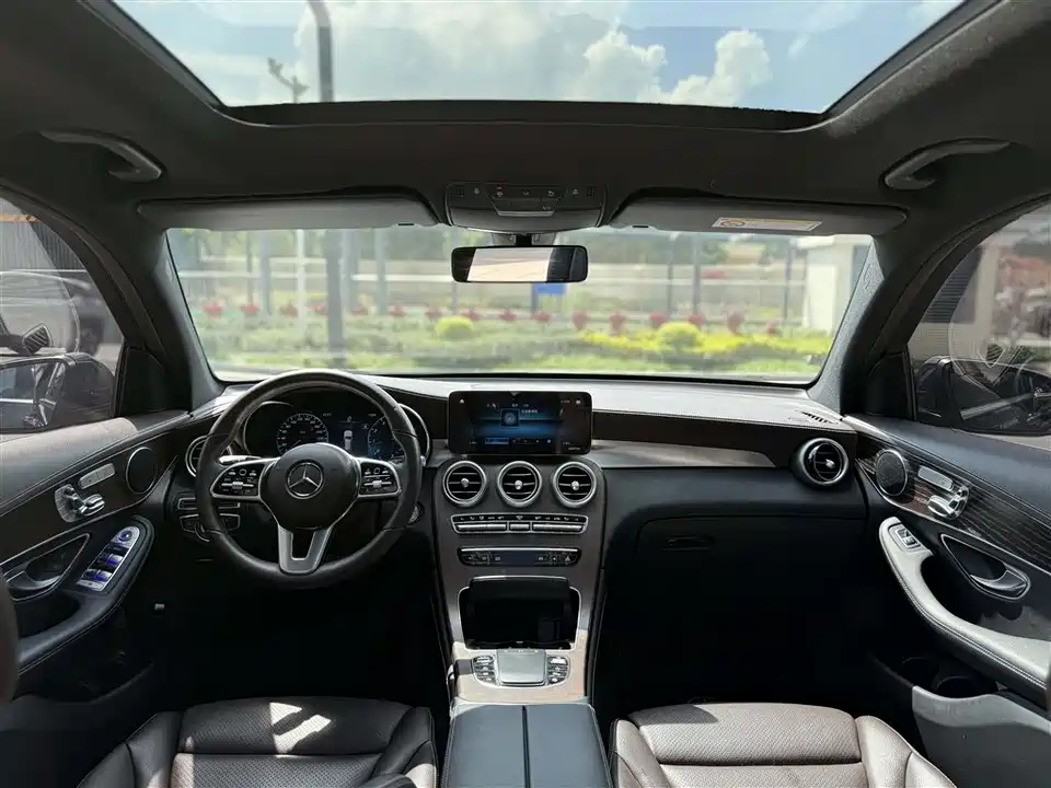 Mercedes-Benz GLC Mercedes-Benz GLC