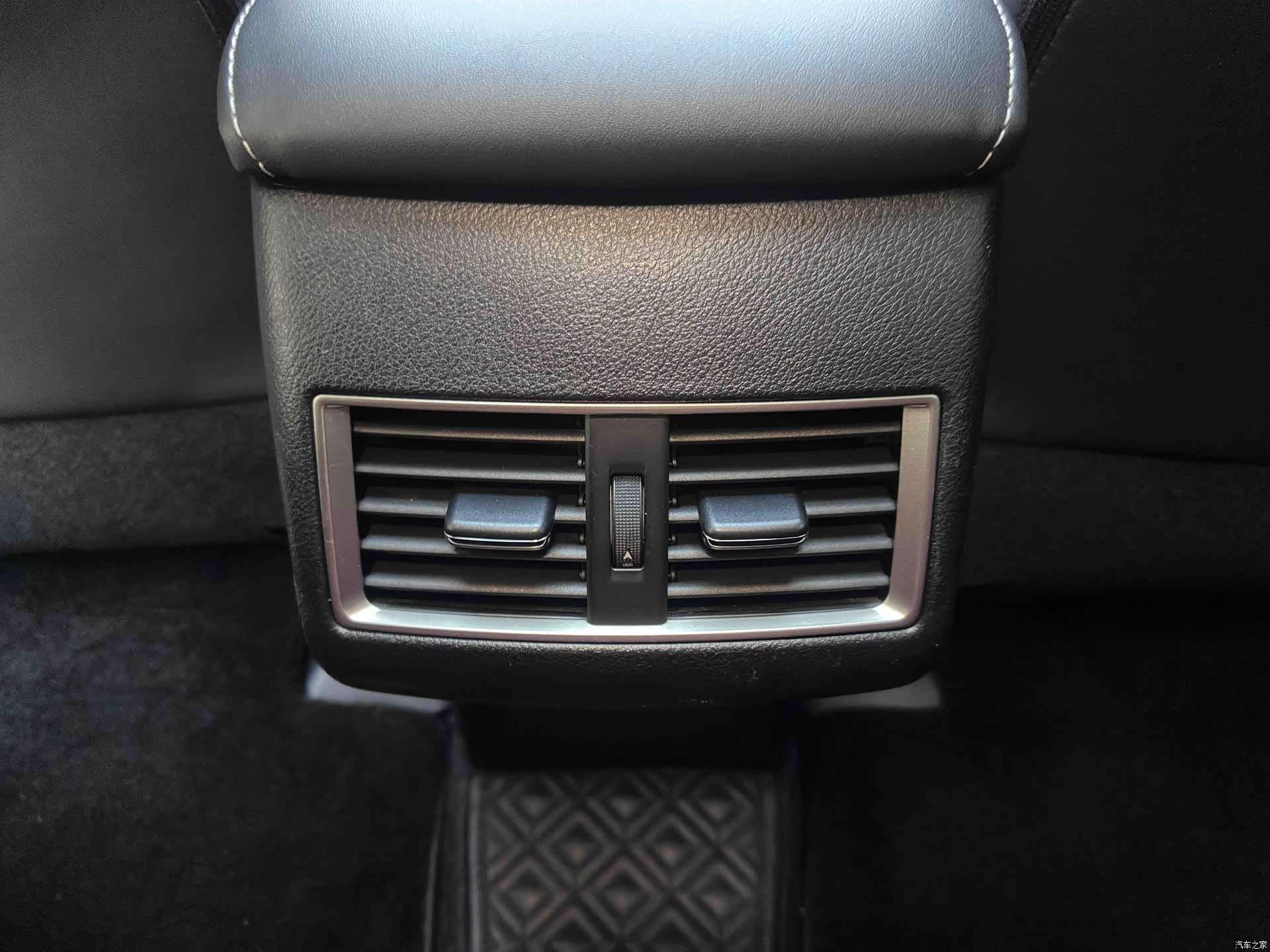 Lexus NX, 2020 19