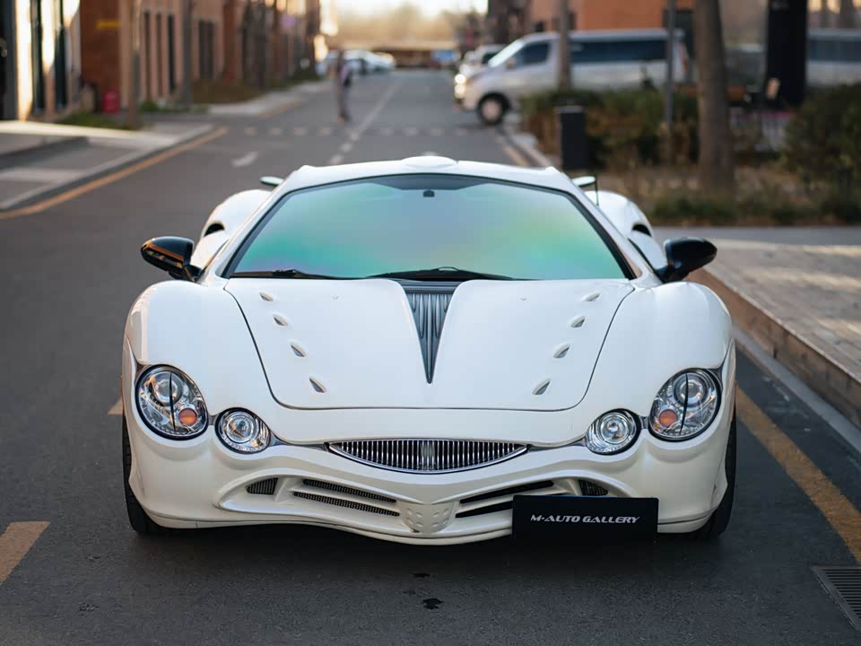 Mitsuoka Big snake