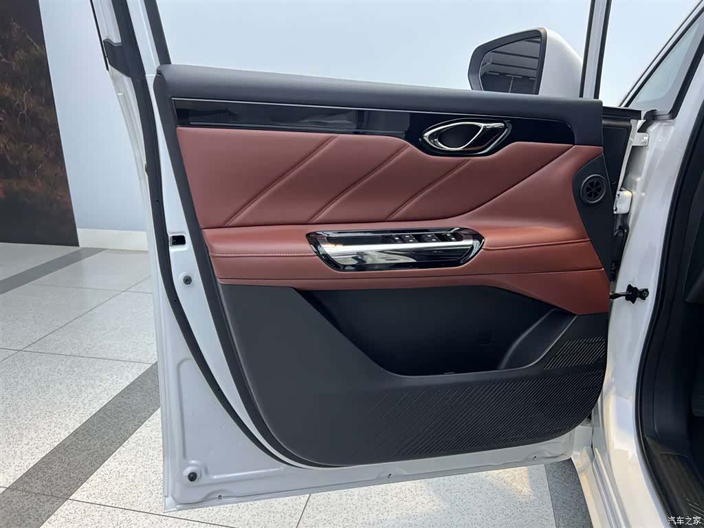 Trumpchi E8, 2024 9
