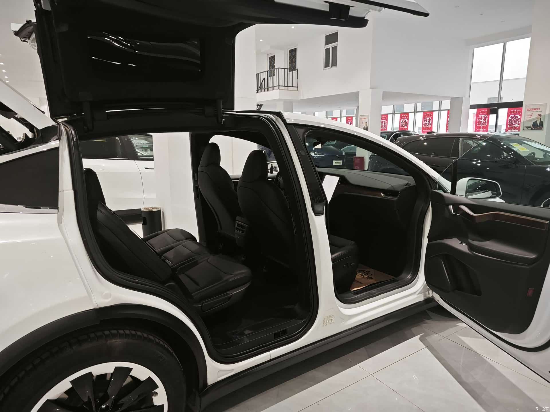 Tesla Model X, 2020 8