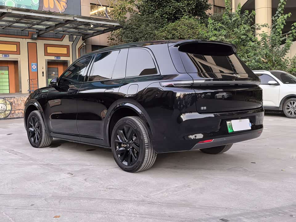 Li Auto Ideal L8