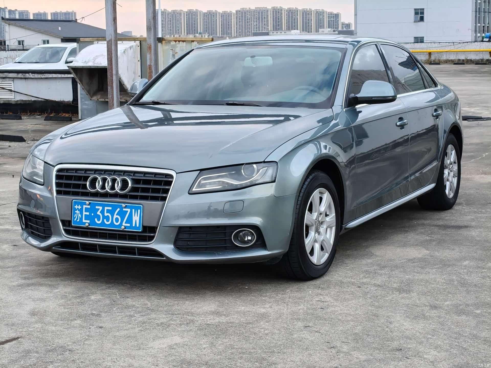 Audi A4L, 2012 1