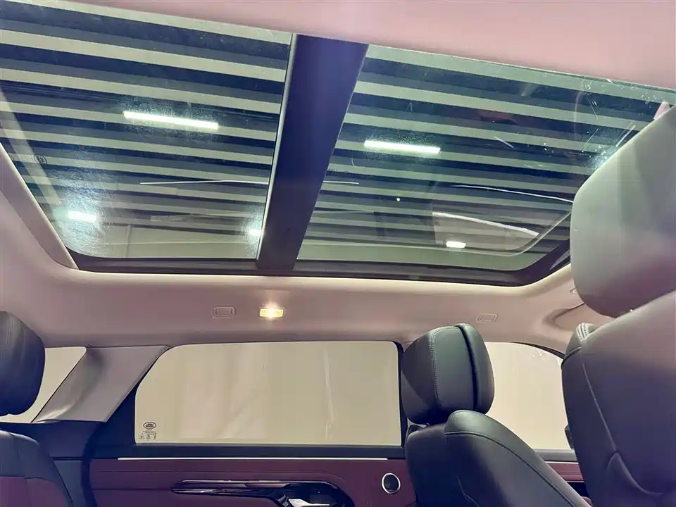 Land Rover Range Rover Aurora