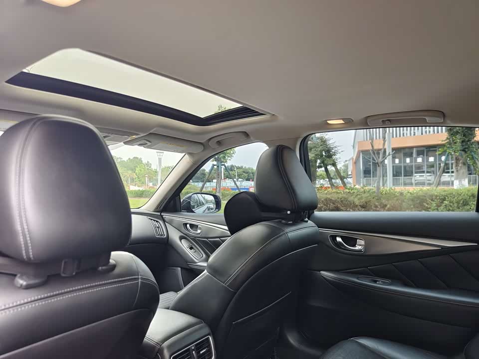 Infiniti Q50L Infiniti Q50L