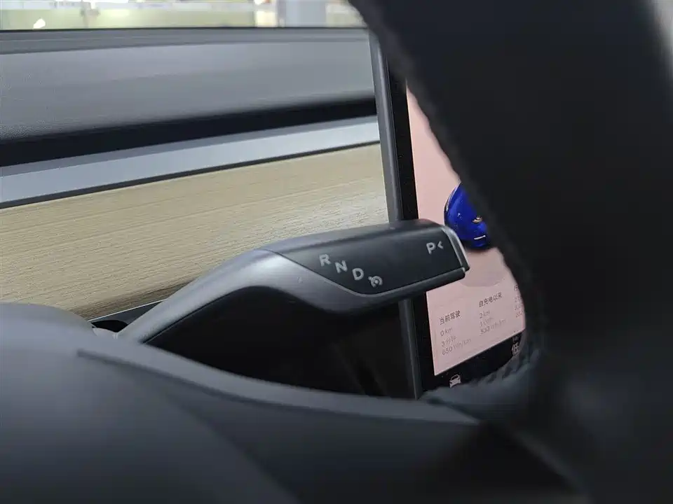 Tesla Model Y Tesla Model Y