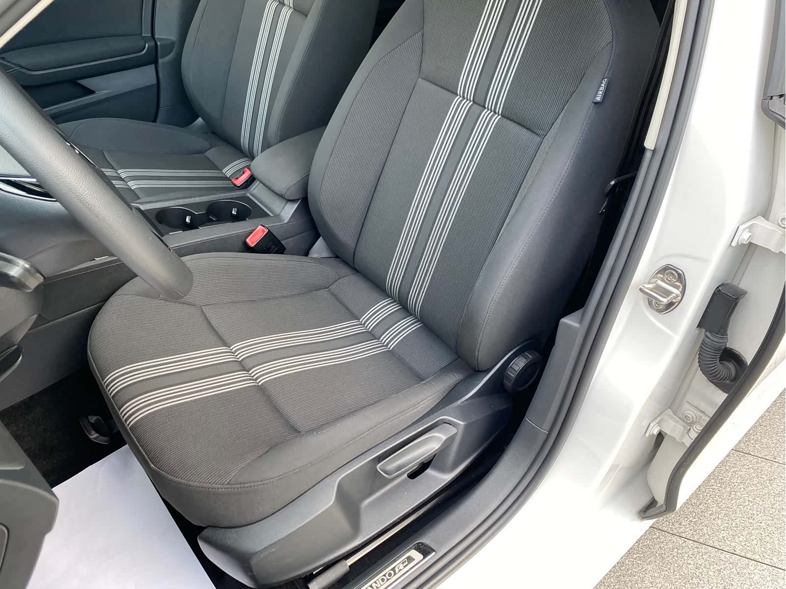Volkswagen Lamando, 2017 21