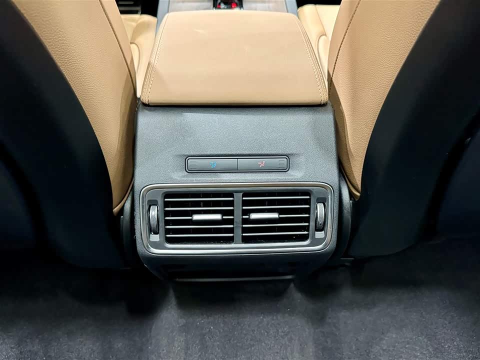 Land Rover Discover sports