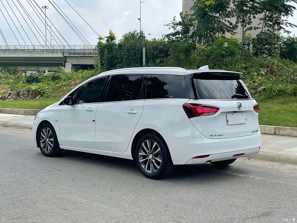 Buick GL6, 2021 6
