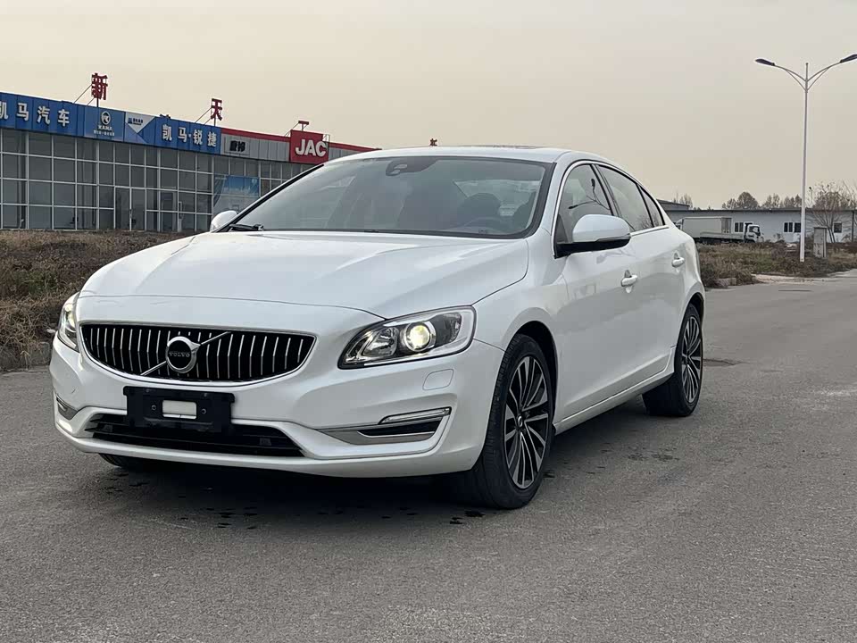 Volvo S60
