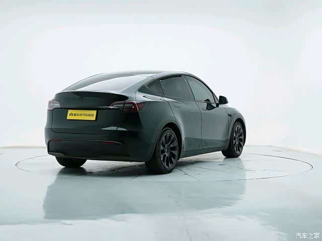 Tesla Model Y, 2021 7