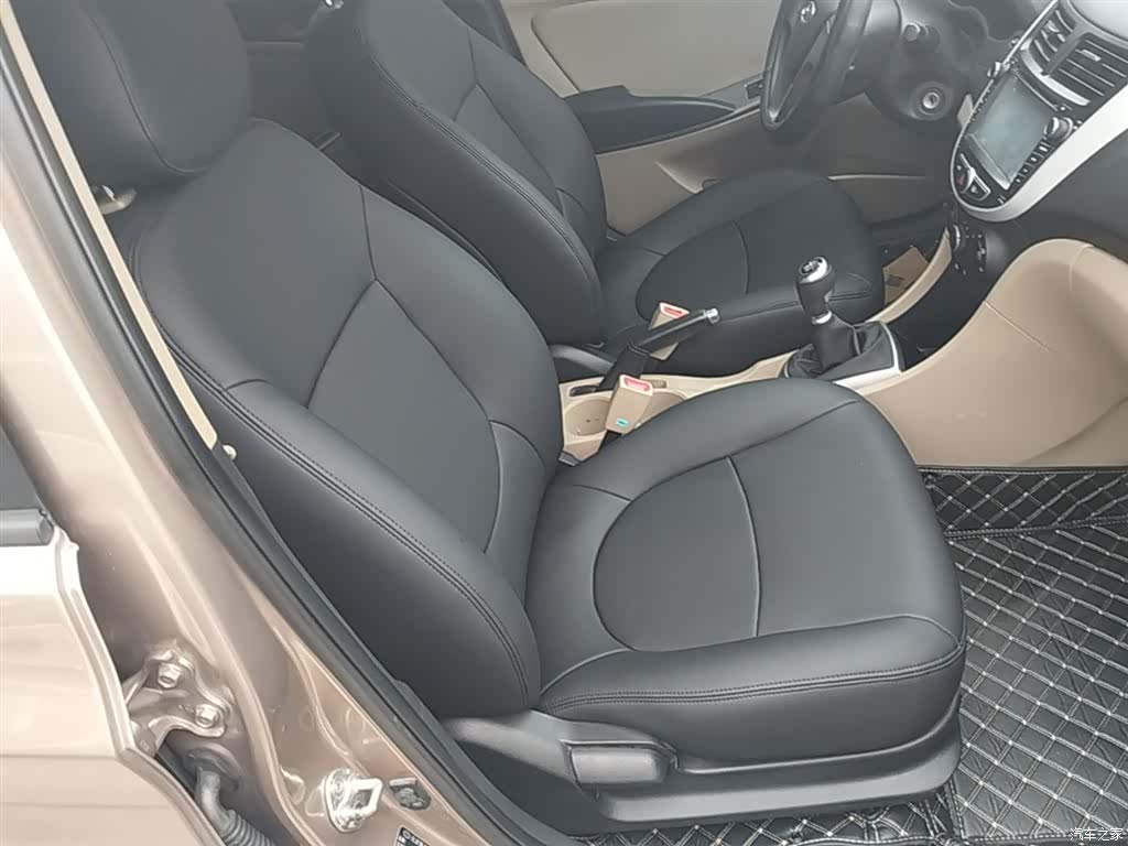 Hyundai GLS, 2015 25