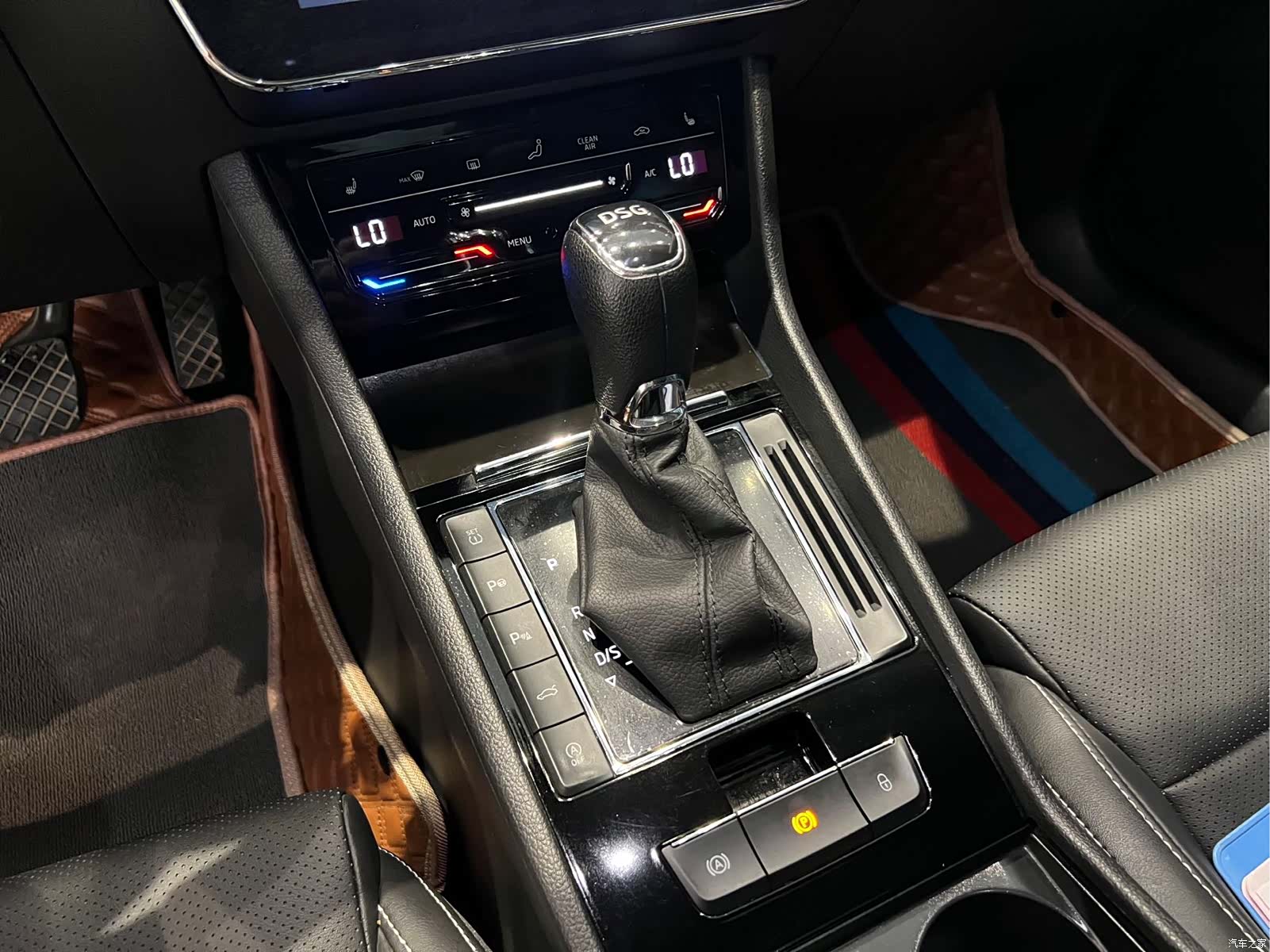 Skoda Superb, 2023 13