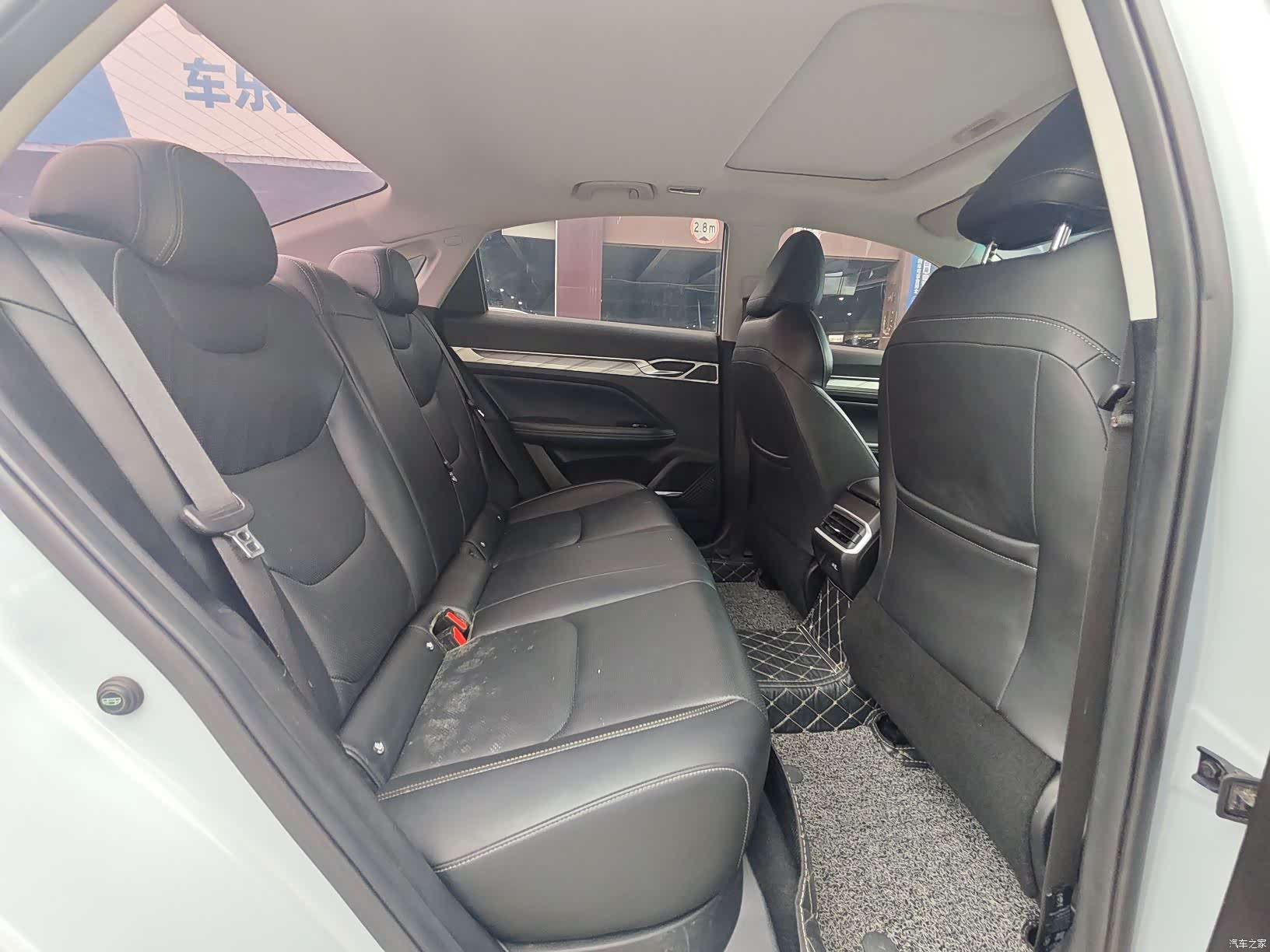 Geely Emgrand, 2023 12