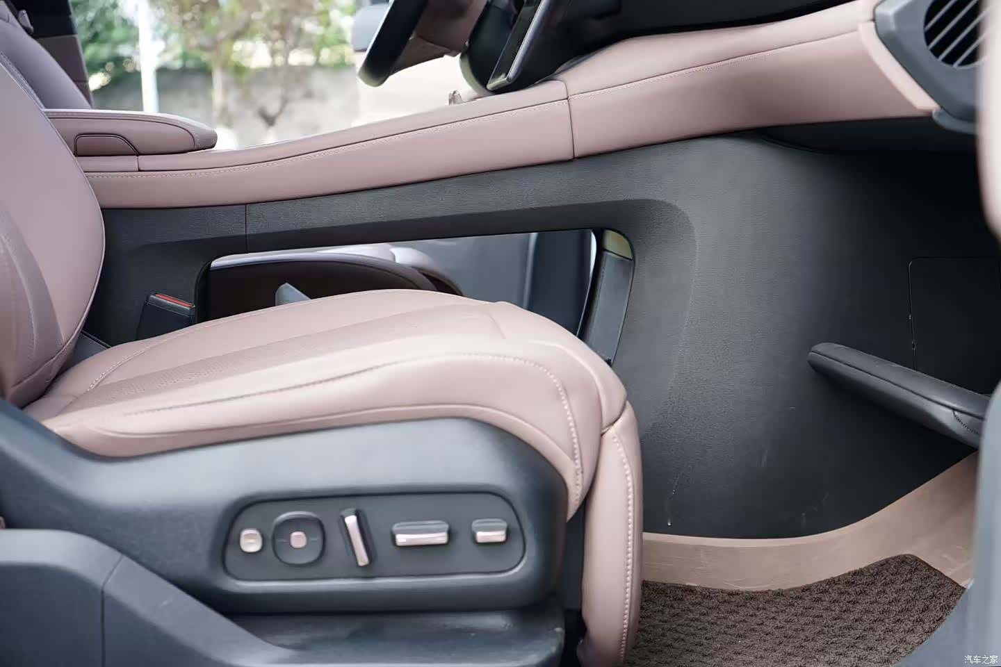 NIO EC6, 2024 8