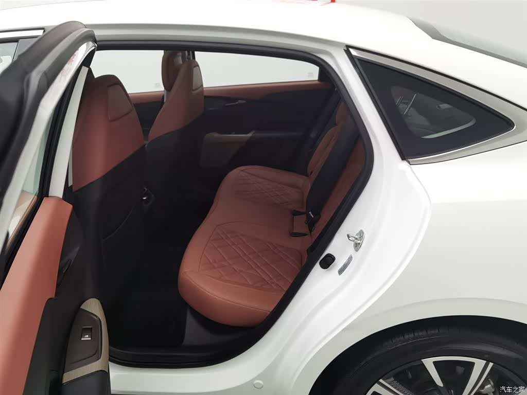 Changan Eado, 2025 15