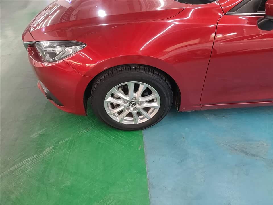 Mazda 3 Angkesaila