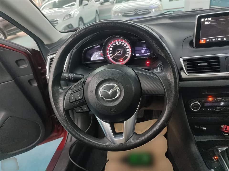 Mazda 3 Angkesaila