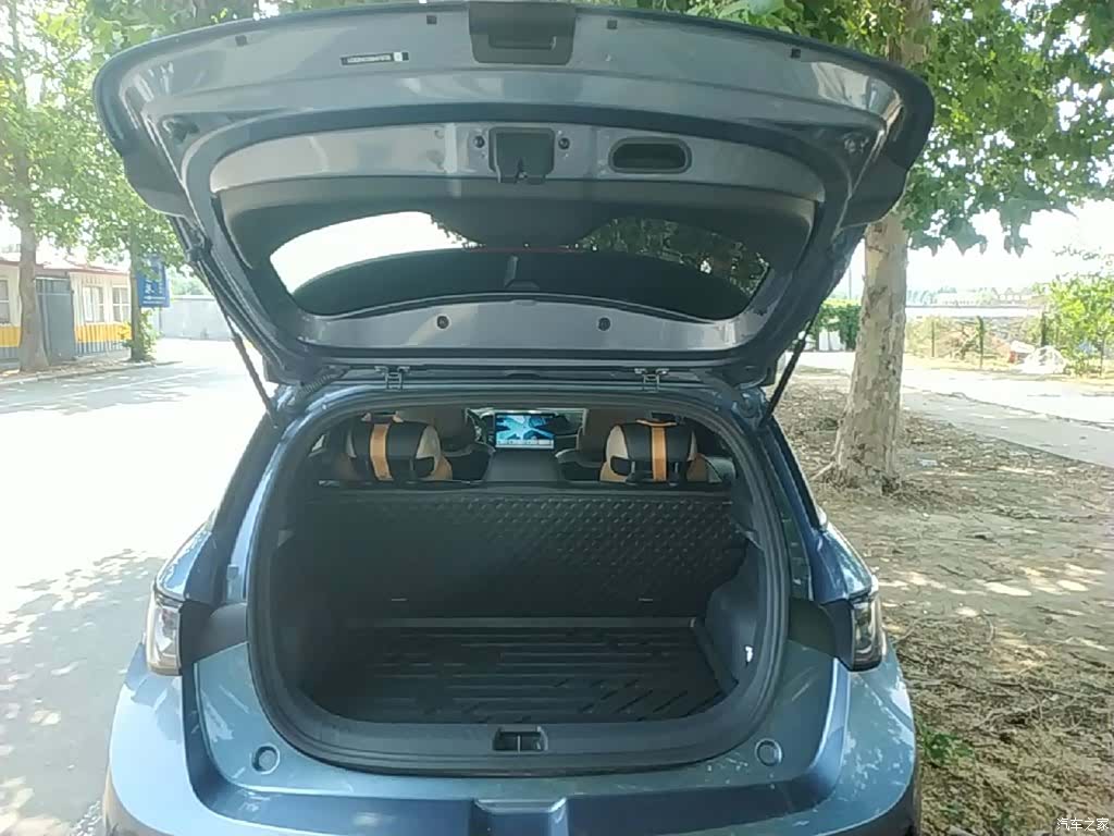 BYD Dolphin, 2025 19