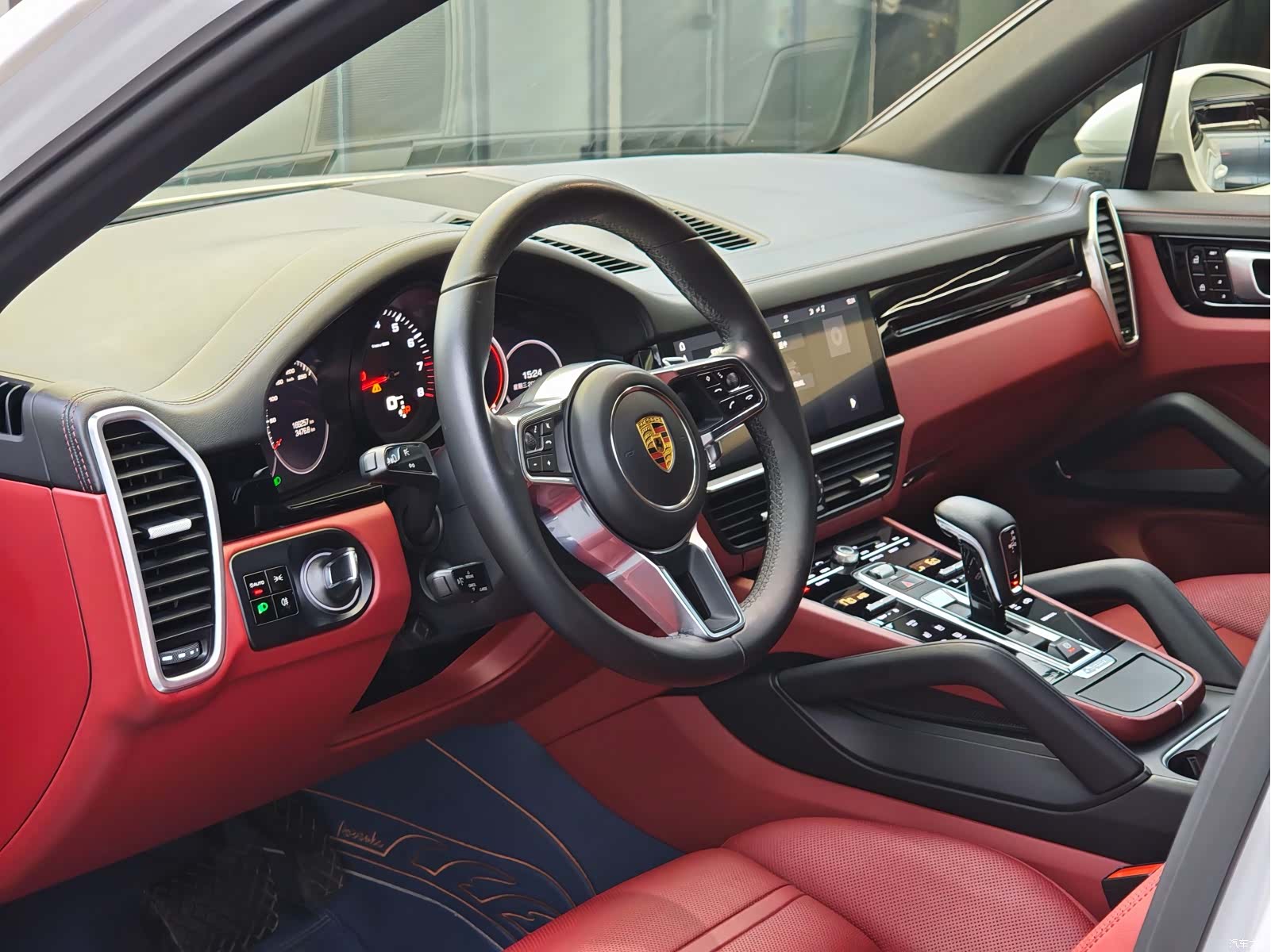 Porsche Cayenne, 2019 все фото