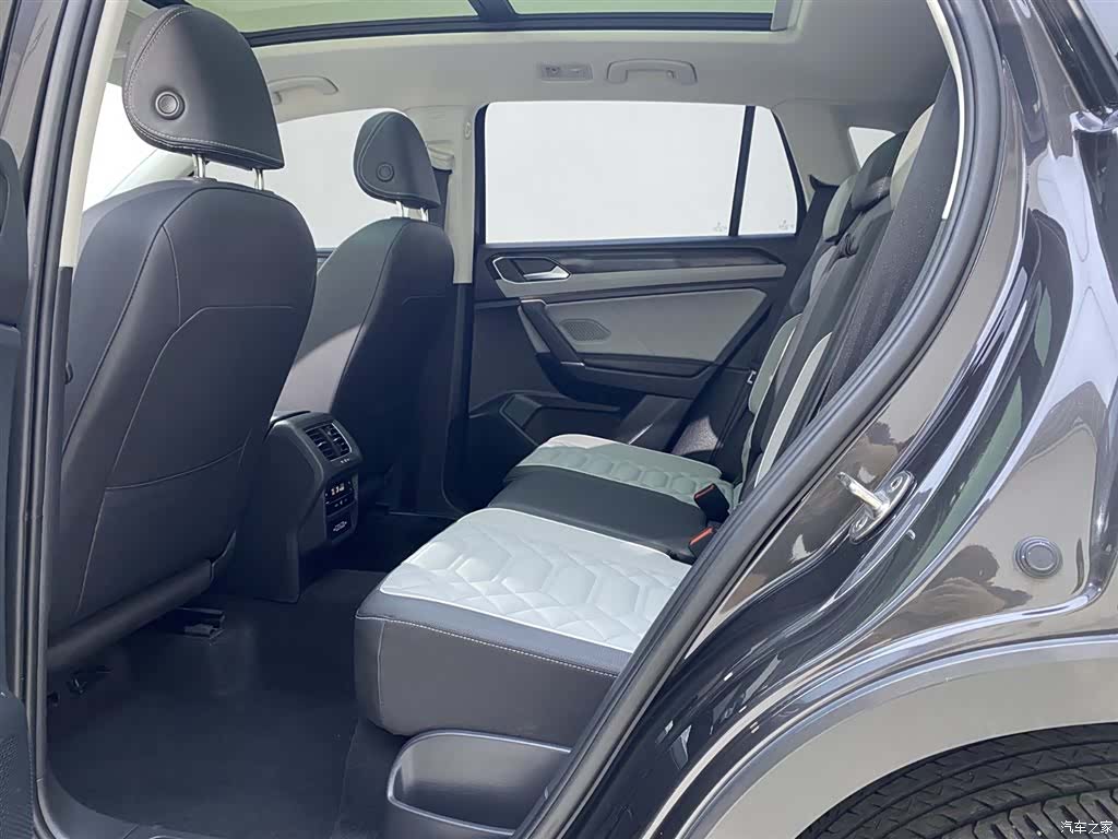 Volkswagen Tayron, 2022 12