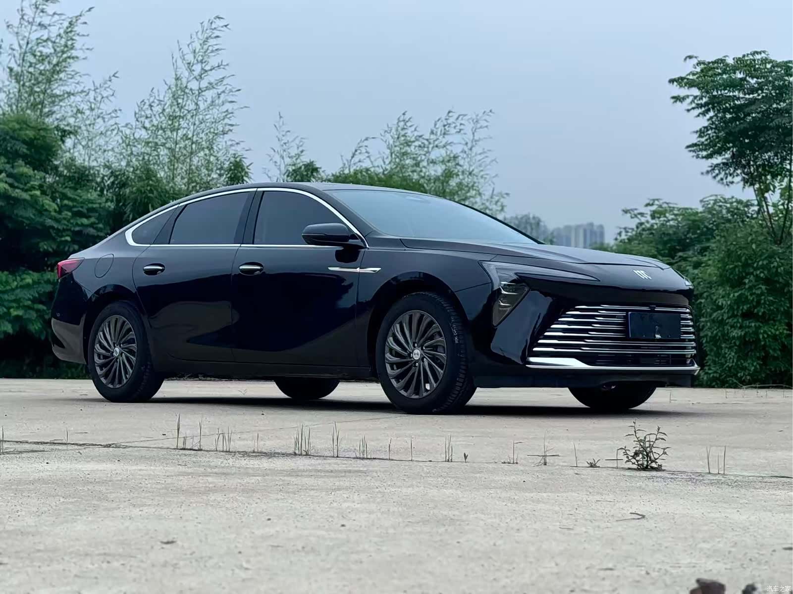 Buick LaCrosse, 2025 1