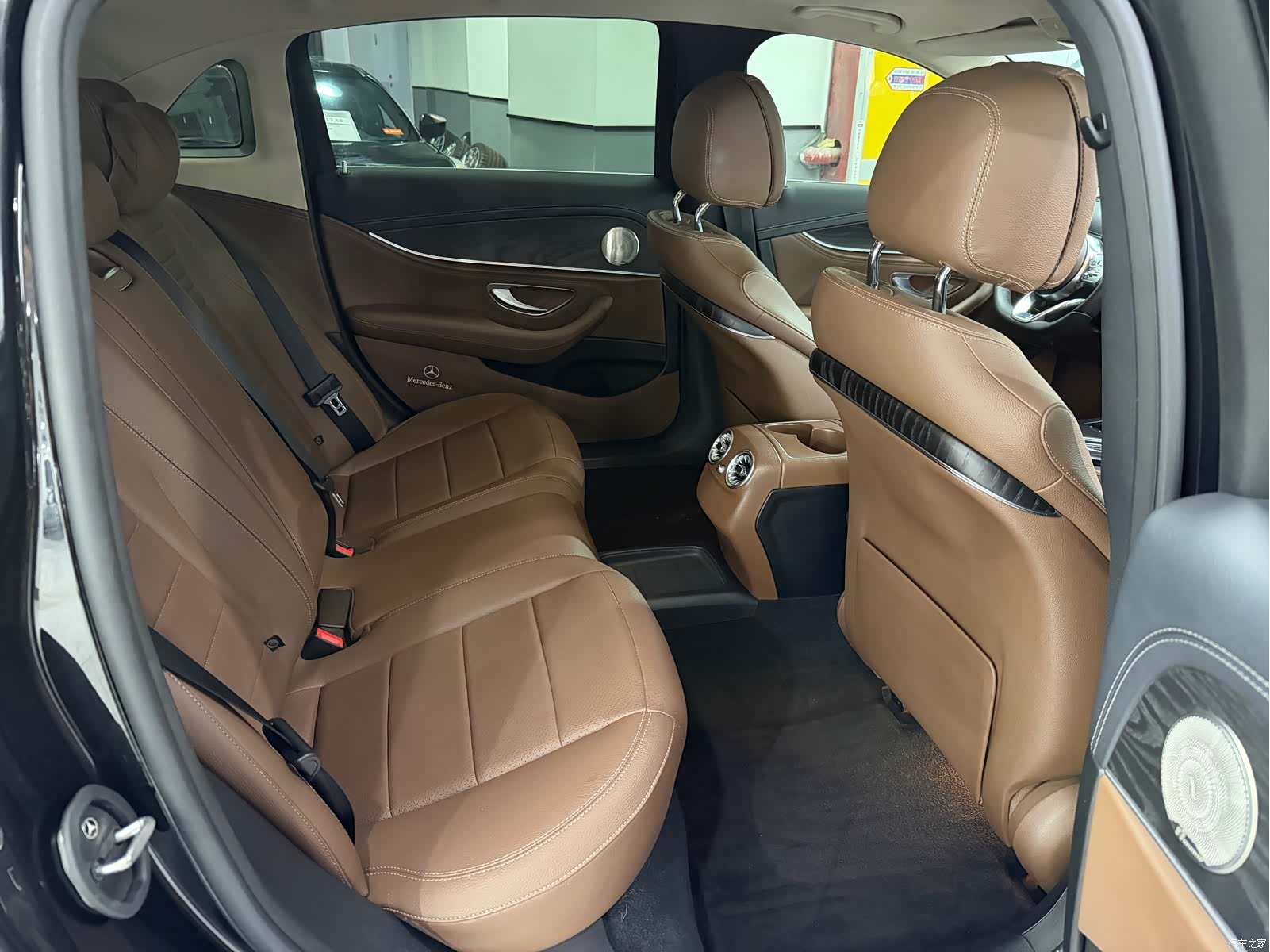 Mercedes-Benz E-Class, 2019 11