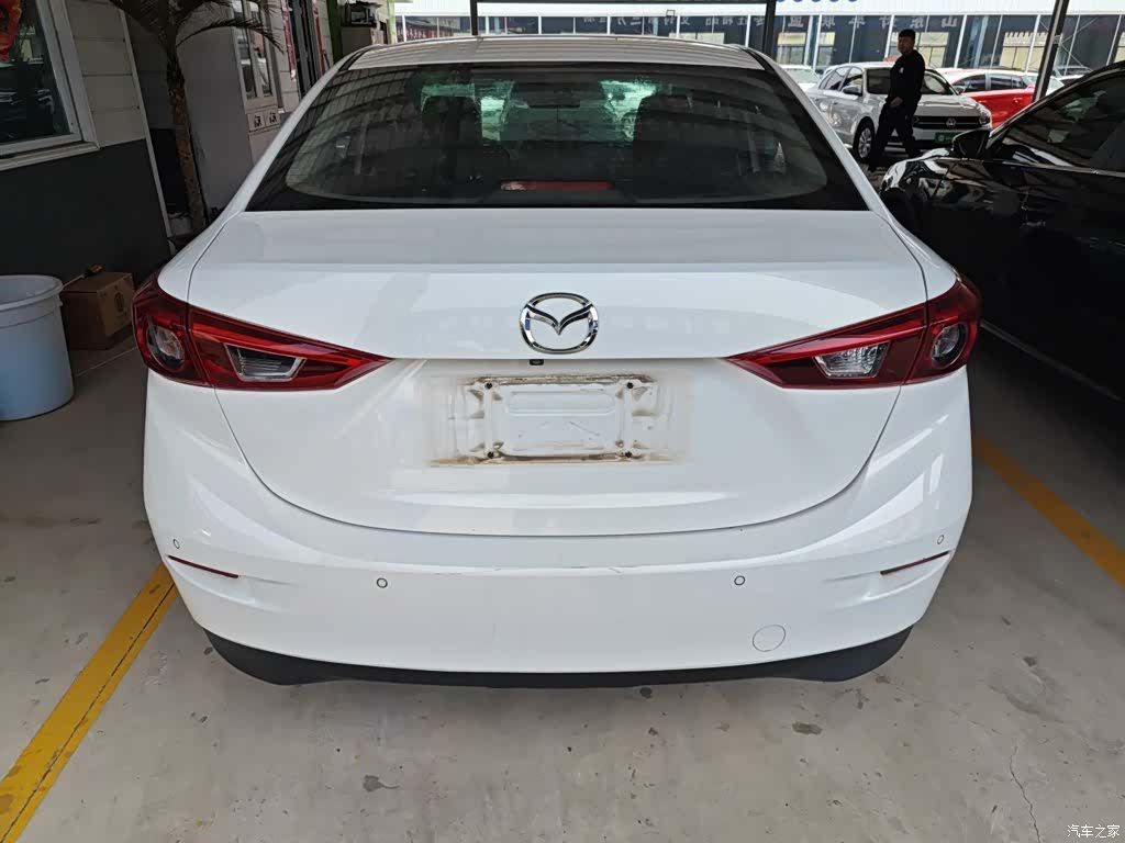 Mazda Mazda3, 2018 4