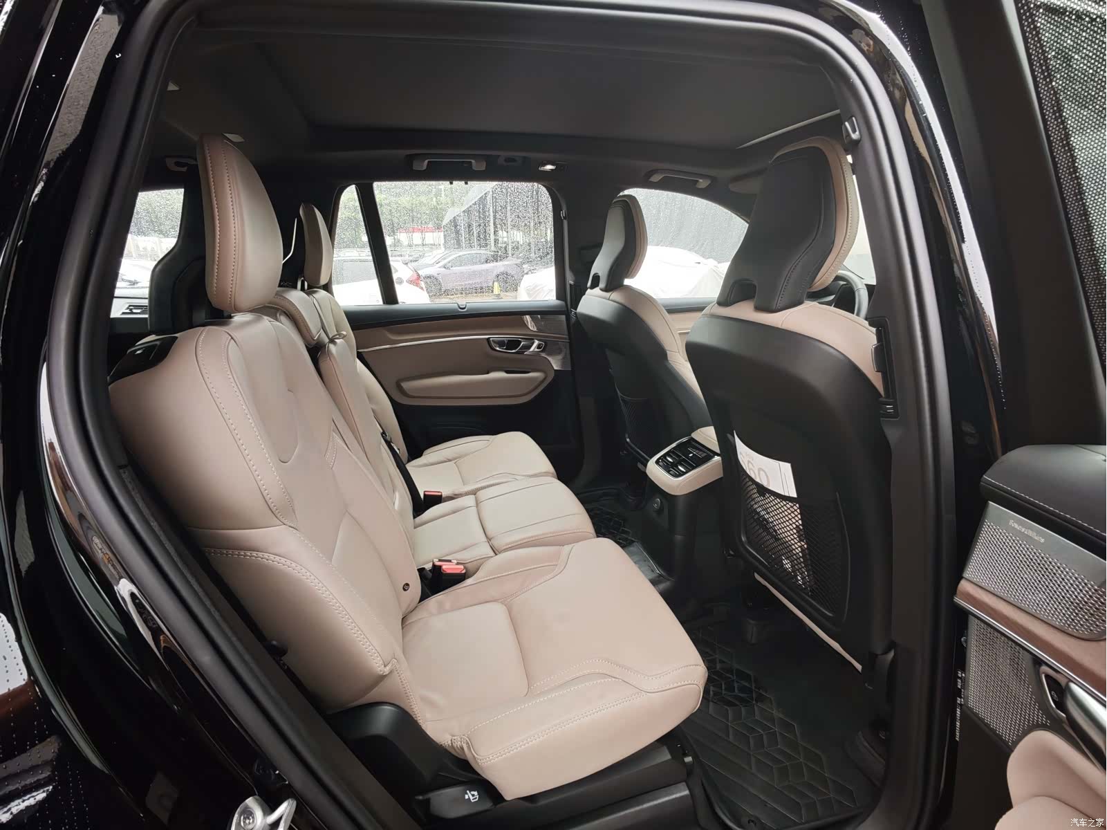 Volvo XC90, 2025 17