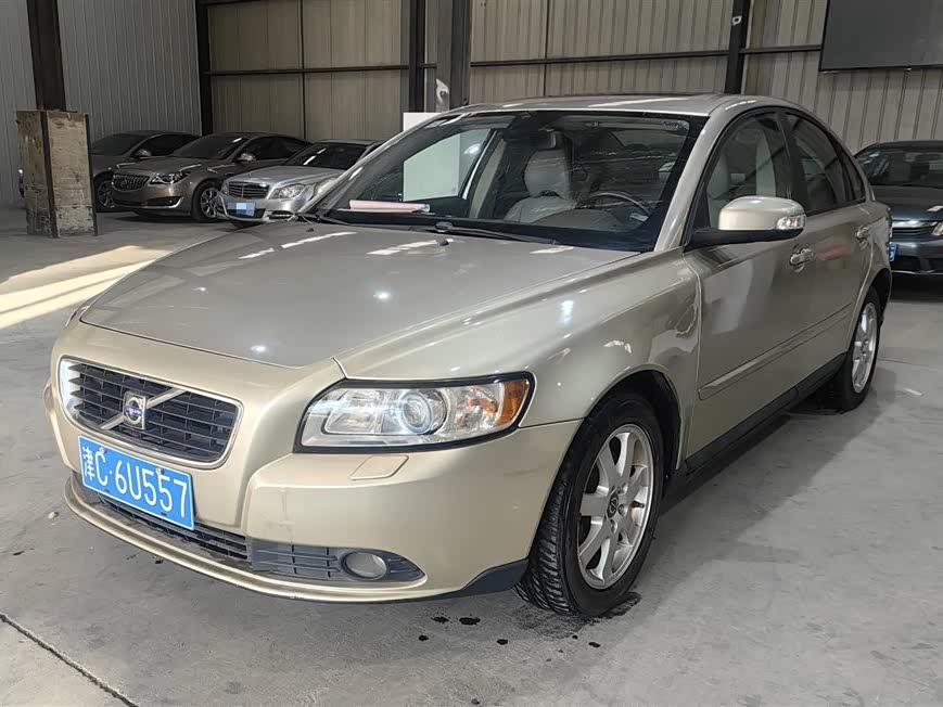 Volvo S40