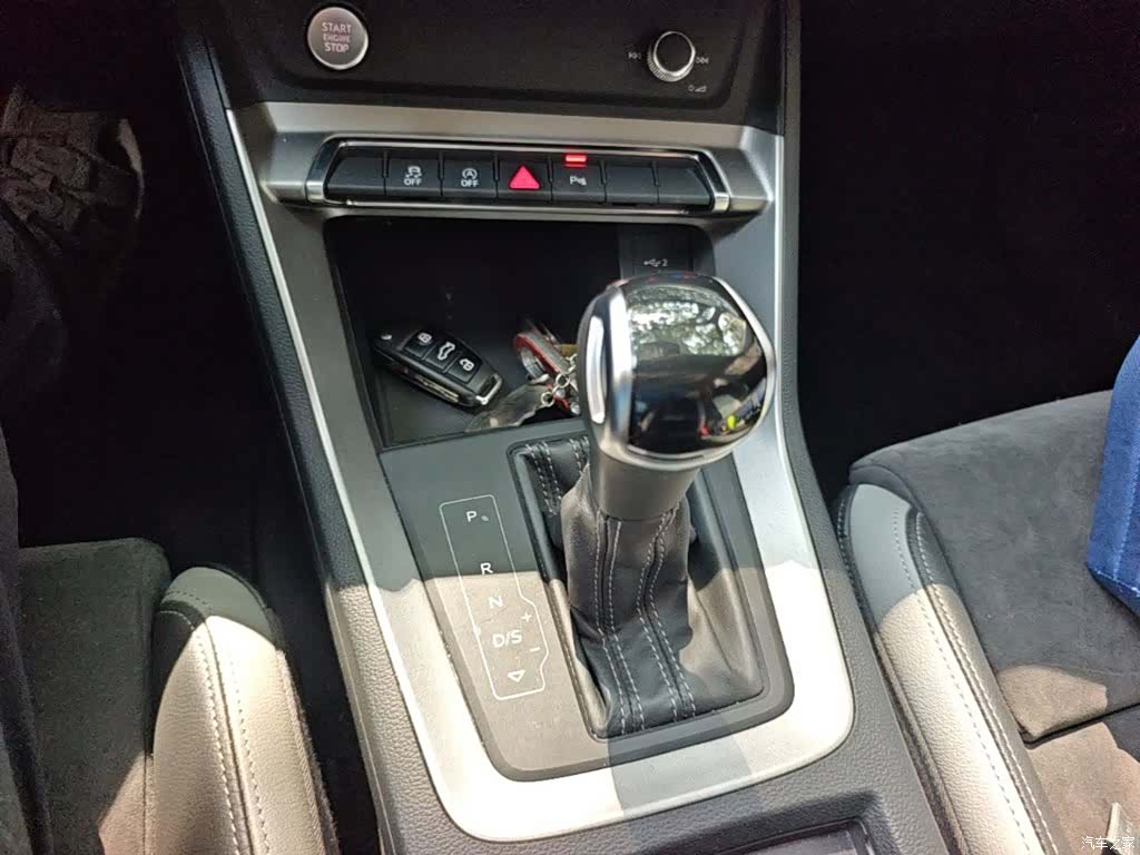 Audi Q3, 2019 14