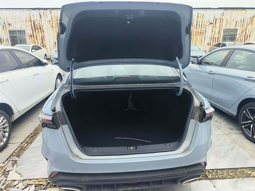 Geely Binray, 2026 19