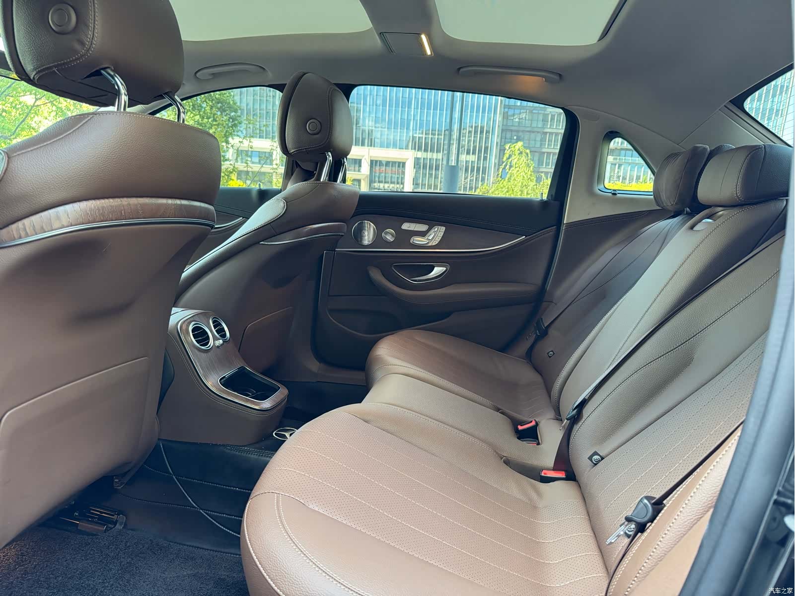 Mercedes-Benz E-Class, 2021 7