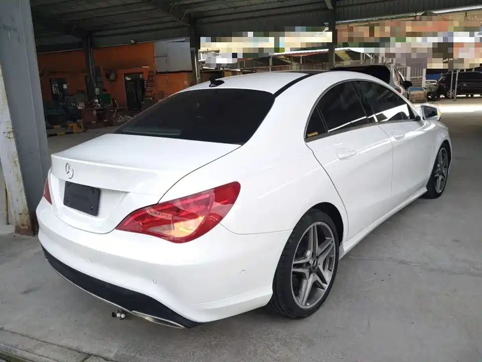 Mercedes-Benz CLA